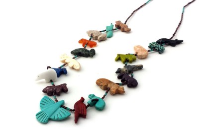 Details about   Hand Carved Single Strand Buffalo Multicolored Mixed Animals Fetish Necklace 